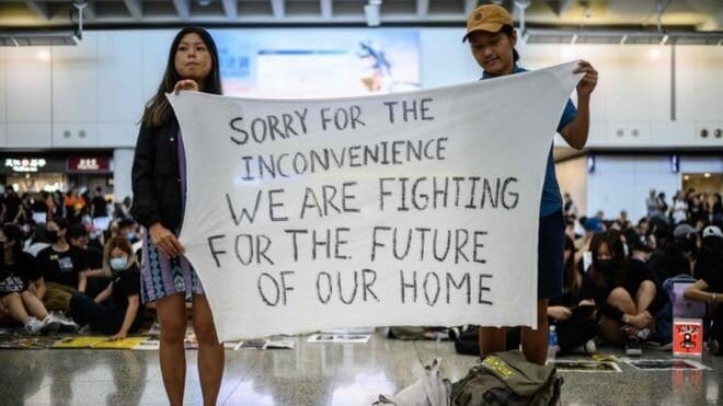 Hong Kong High Court orderred protesters to leave as HK Airport reopened