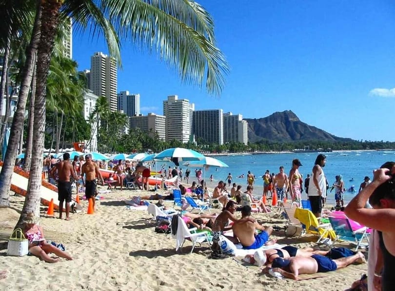Tourism dollars rolling in: Hawaii visitor spending up 2.4 percent in July