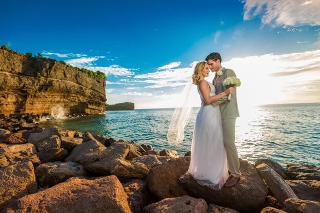 Can a travel destination wedding actually save money?