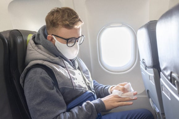 IATA: Airline passengers risk penalties for refusing to wear face covering