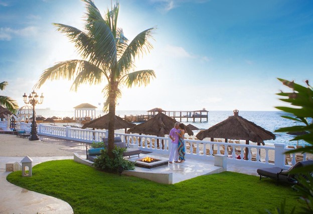 Sandàlies Royal Bahamian: destinació tot inclòs només per a adults més luxosos