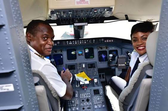 Перші авіакомпанії "Уганда" Airbus 330-800 приземляються в Ентеббе